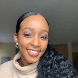 Meet your Posher, Mekdes